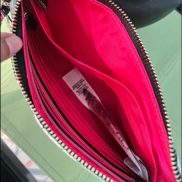 Disney Cats Sketch Dooney & Bourke Wristlet Wallet - Picture 8 of 8